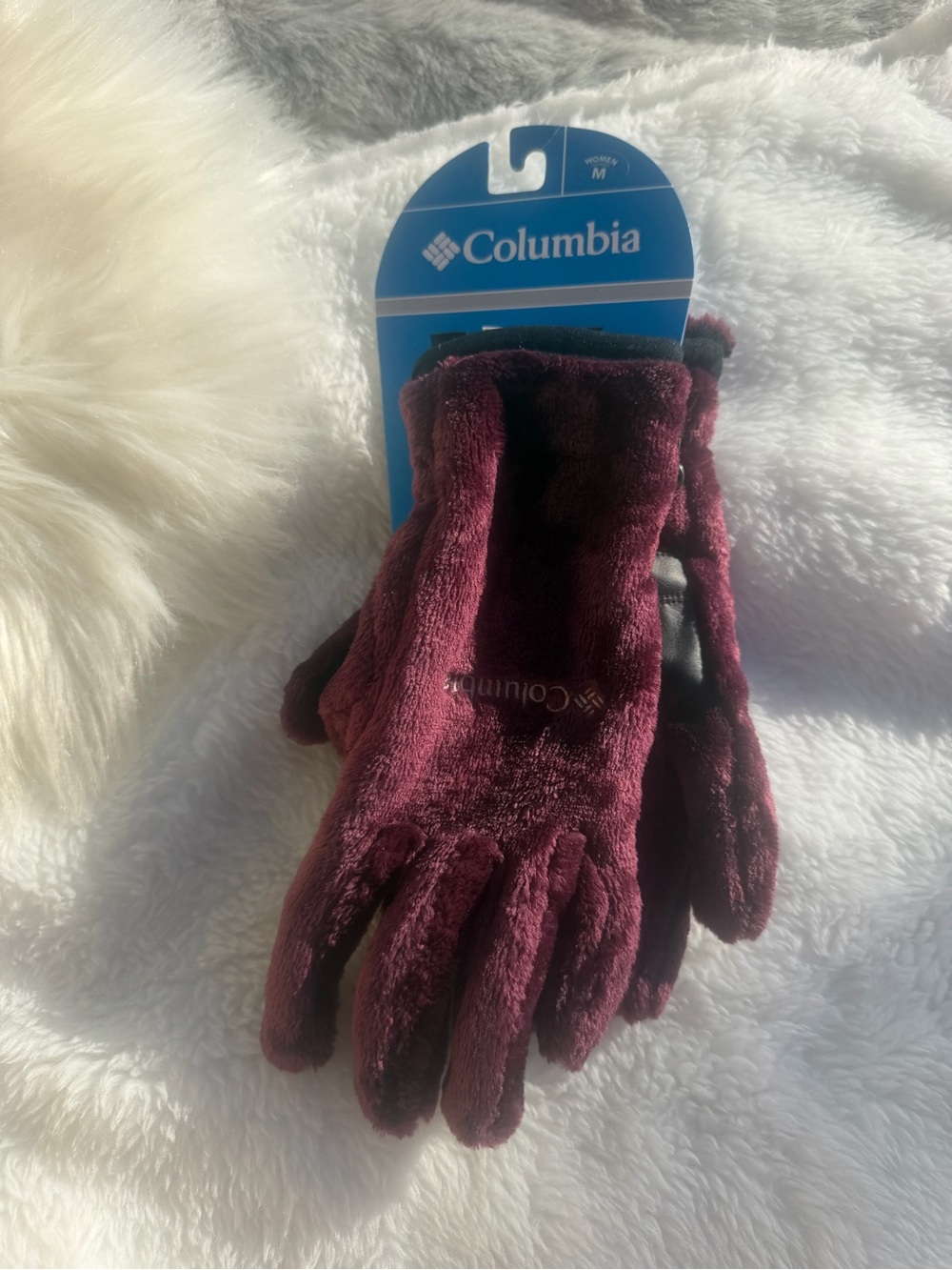 Gloves on tag